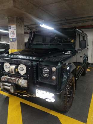LAND ROVER-DEFENDER-2009