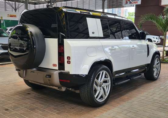 LAND ROVER-DEFENDER-2024