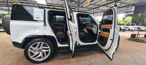 LAND ROVER-DEFENDER-2.0 P400e PHEV 110 X-DYNAMIC HSE AWD AUTOMÁTICO LAND ROVER-DEFENDER-2024