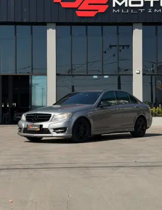 MERCEDES-BENZ C 180 1.6 CGI SPORT 16V TURBO GASOLINA 4P AUTOMÁTICO MERCEDES-BENZ C 180 1.6 CGI SPORT 16V TURBO GASOLINA 4P AUTOMÁTICO