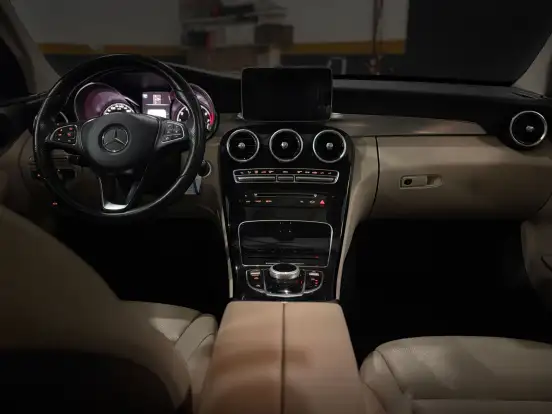 MERCEDES-BENZ-C 200-2.0 CGI AVANTGARDE 16V GASOLINA 4P AUTOMÁTICO MERCEDES-BENZ-C 200-2015