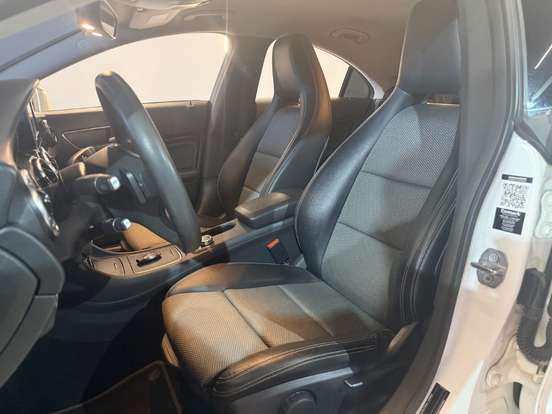 MERCEDES-BENZ-CLA 180-1.6 CGI GASOLINA 7G-DCT MERCEDES-BENZ-CLA 180-2018