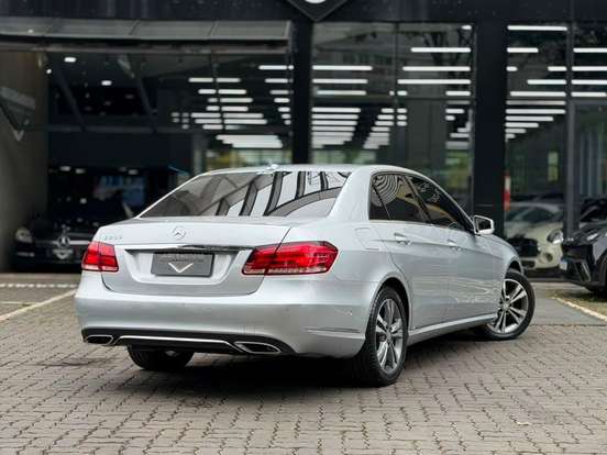 MERCEDES-BENZ-E 250-2.0 AVANTGARDE 16V TURBO GASOLINA 4P AUTOMÁTICO MERCEDES-BENZ-E 250-2014