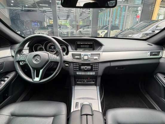 MERCEDES-BENZ-E 250-2.0 AVANTGARDE 16V TURBO GASOLINA 4P AUTOMÁTICO MERCEDES-BENZ-E 250-2014