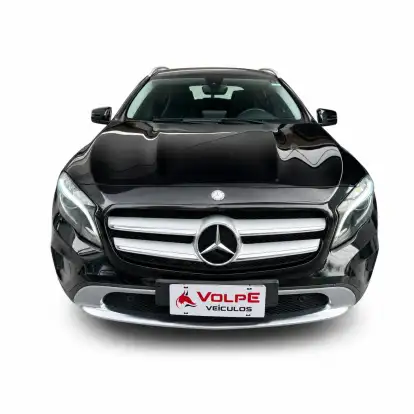 MERCEDES-BENZ-GLA 200-2016