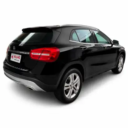 MERCEDES-BENZ-GLA 200-2016