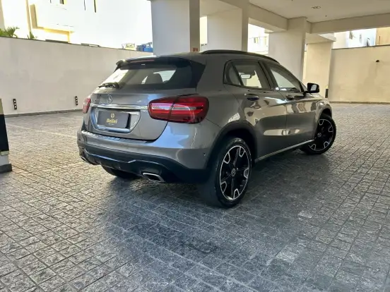 MERCEDES-BENZ-GLA 200-1.6 CGI FLEX ADVANCE 7G-DCT MERCEDES-BENZ-GLA 200-2018