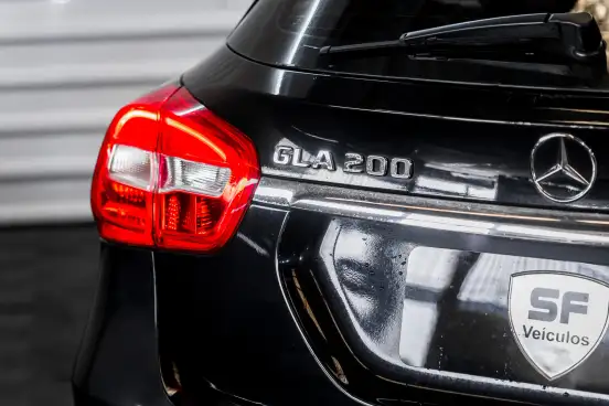 MERCEDES-BENZ-GLA 200-2018