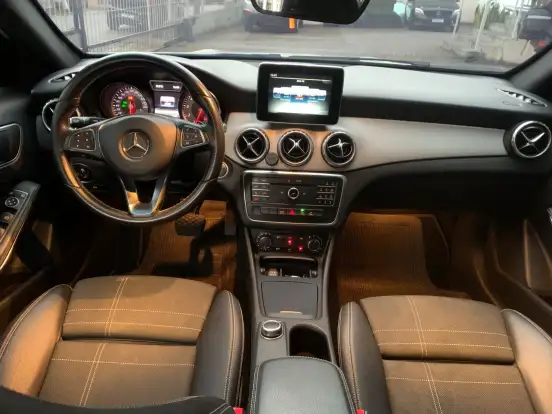 MERCEDES-BENZ-GLA 200-1.6 CGI STYLE 16V TURBO FLEX 4P AUTOMÁTICO MERCEDES-BENZ-GLA 200-2015