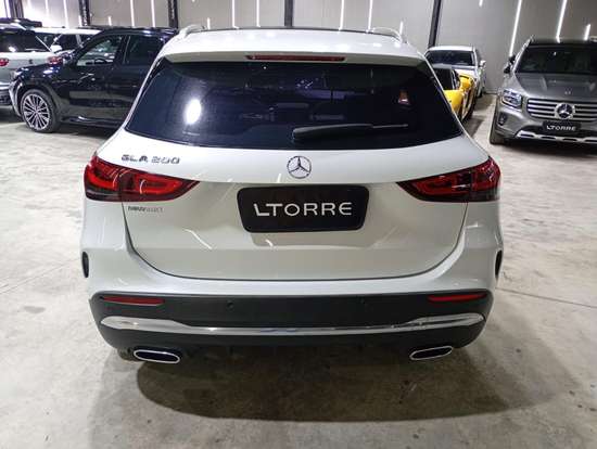 MERCEDES-BENZ-GLA 200-2022