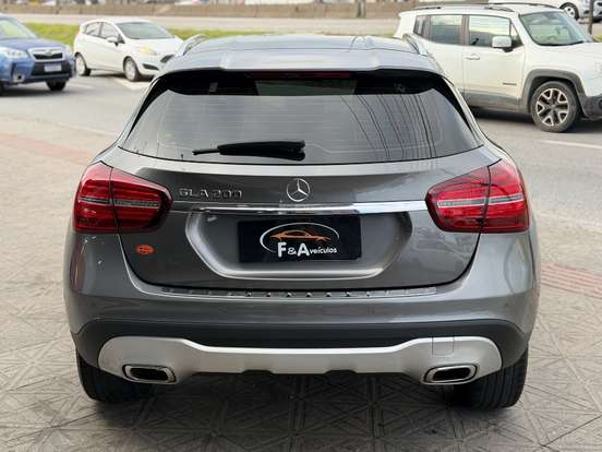 MERCEDES-BENZ-GLA 200-1.6 CGI FLEX ADVANCE 7G-DCT MERCEDES-BENZ-GLA 200-2019
