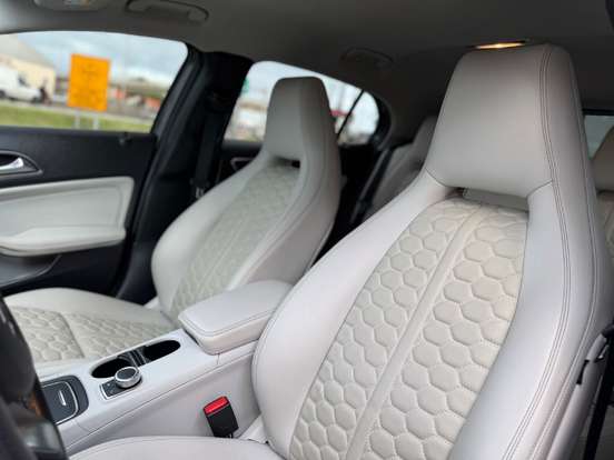 MERCEDES-BENZ-GLA 200-1.6 CGI FLEX ADVANCE 7G-DCT MERCEDES-BENZ-GLA 200-2019