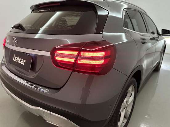MERCEDES-BENZ-GLA 200-1.6 CGI FLEX ADVANCE 7G-DCT MERCEDES-BENZ-GLA 200-2017