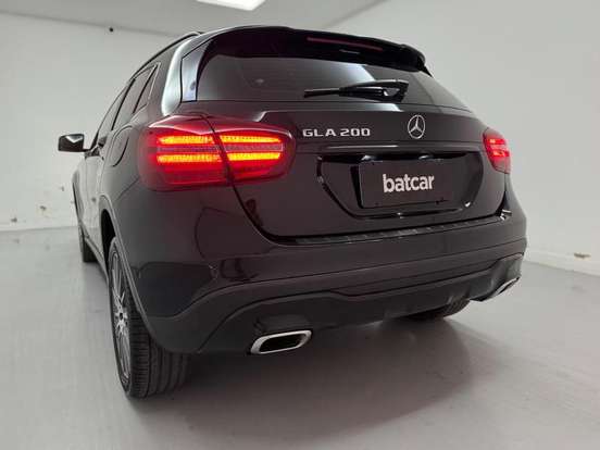 MERCEDES-BENZ-GLA 200-1.6 CGI FLEX ADVANCE 7G-DCT MERCEDES-BENZ-GLA 200-2018