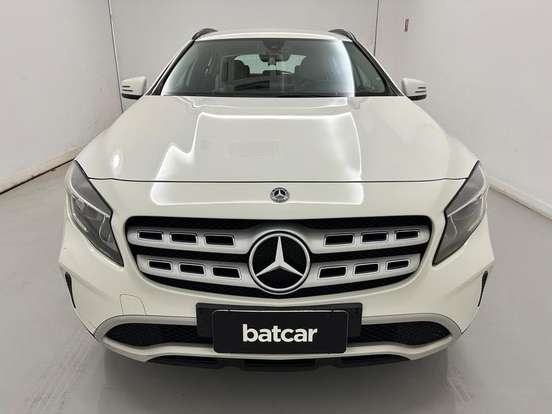 MERCEDES-BENZ-GLA 200-1.6 CGI FLEX STYLE 7G-DCT MERCEDES-BENZ-GLA 200-2017