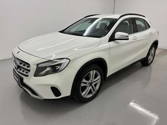 MERCEDES-BENZ-GLA 200-1.6 CGI FLEX STYLE 7G-DCT MERCEDES-BENZ-GLA 200-2017