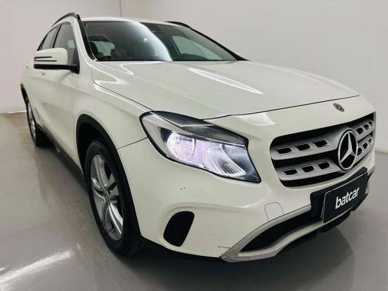 MERCEDES-BENZ-GLA 200-1.6 CGI FLEX STYLE 7G-DCT MERCEDES-BENZ-GLA 200-2017