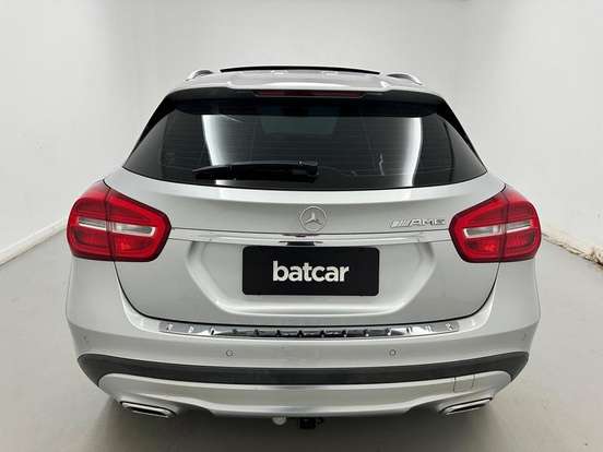 MERCEDES-BENZ-GLA 200-1.6 CGI VISION 16V TURBO GASOLINA 4P AUTOMÁTICO MERCEDES-BENZ-GLA 200-2014