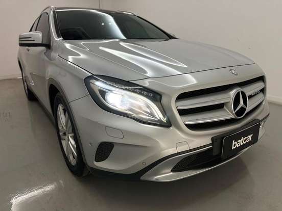 MERCEDES-BENZ-GLA 200-1.6 CGI VISION 16V TURBO GASOLINA 4P AUTOMÁTICO MERCEDES-BENZ-GLA 200-2014