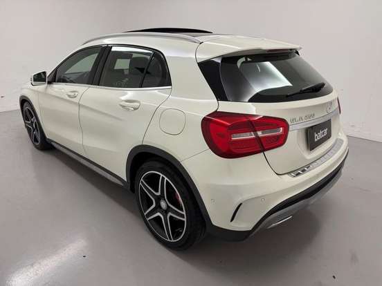 MERCEDES-BENZ-GLA 250-2017