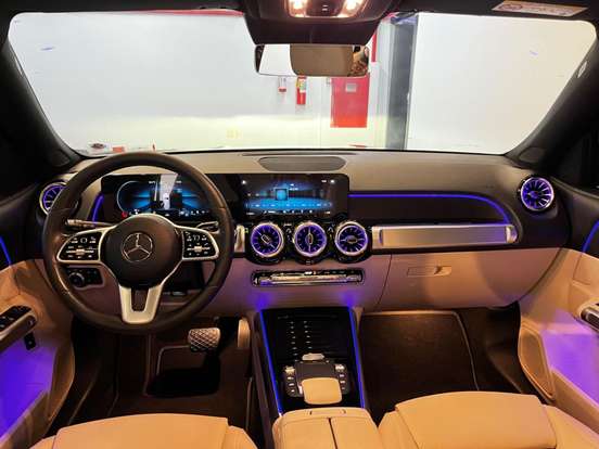MERCEDES-BENZ-GLB 200-2022