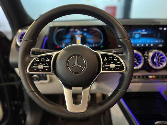 MERCEDES-BENZ-GLB 200-2022