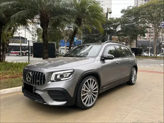 MERCEDES-BENZ GLB 35 AMG 2.0 CGI GASOLINA 4MATIC SPEEDSHIFT MERCEDES-BENZ GLB 35 AMG 2.0 CGI GASOLINA 4MATIC SPEEDSHIFT