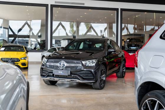 MERCEDES-BENZ GLC 300 2.0 CGI GASOLINA COUPÉ AMG LINE 4MATIC 9G-TRONIC