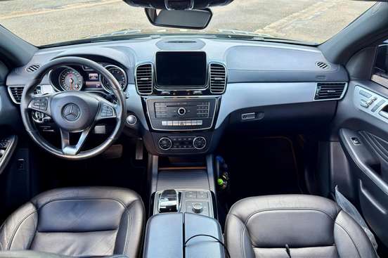 MERCEDES-BENZ-GLE 400-3.0 V6 GASOLINA NIGHT COUPÉ 4MATIC 9G-TRONIC MERCEDES-BENZ-GLE 400-2017