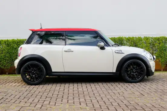 MINI-COOPER-2009