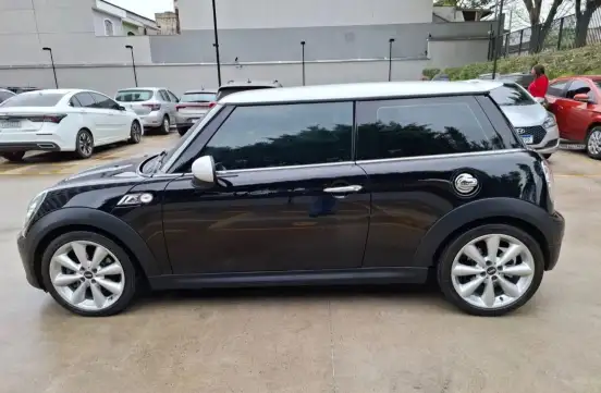 MINI-COOPER-2013