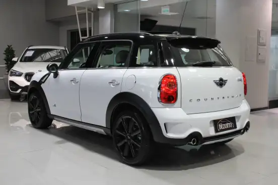 MINI-COUNTRYMAN-2015