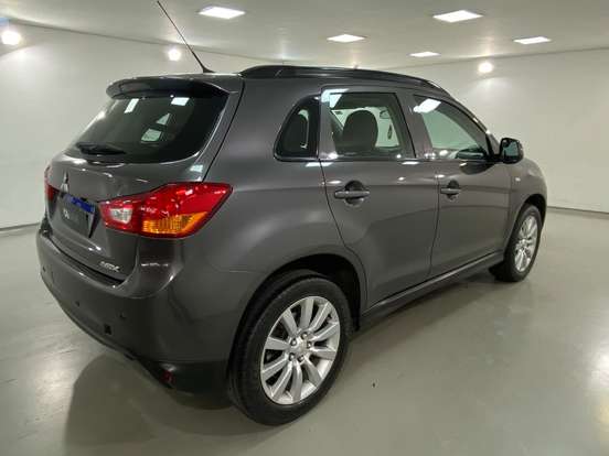 MITSUBISHI-ASX-2015