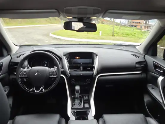 MITSUBISHI-ECLIPSE CROSS-1.5 MIVEC TURBO GASOLINA HPE-S CVT MITSUBISHI-ECLIPSE CROSS-2024
