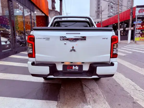 MITSUBISHI-L200 TRITON-2.4 16V TURBO DIESEL SPORT HPE CD 4P 4X4 AUTOMÁTICO MITSUBISHI-L200 TRITON-2022