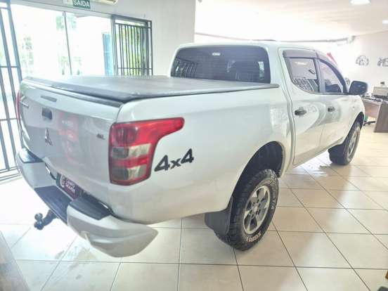 MITSUBISHI-L200 TRITON-2.4 16V TURBO DIESEL GL CD 4X4 MANUAL MITSUBISHI-L200 TRITON-2021