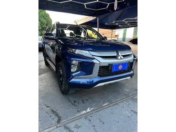 MITSUBISHI L200 TRITON 2.4 16V TURBO DIESEL SPORT HPE CD 4P 4X4 AUTOMÁTICO