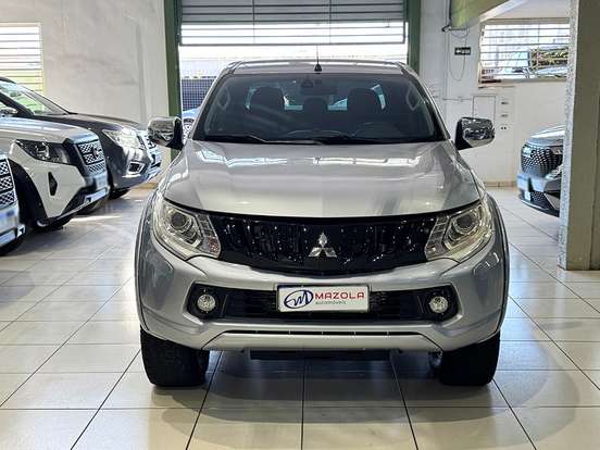 MITSUBISHI-L200 TRITON-2.4 16V TURBO DIESEL SPORT HPE TOP CD 4P 4X4 AUTOMÁTICO MITSUBISHI-L200 TRITON-2017