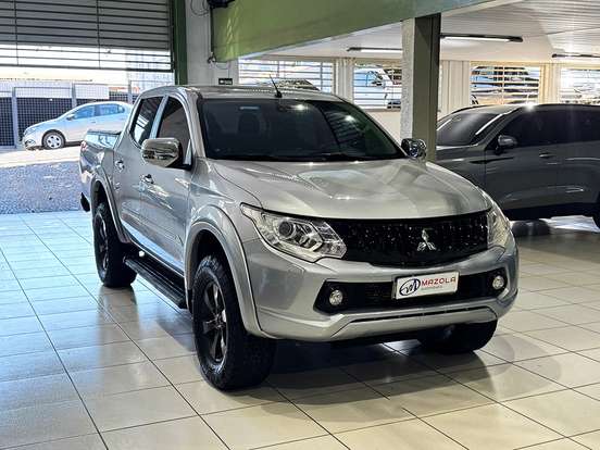 MITSUBISHI-L200 TRITON-2.4 16V TURBO DIESEL SPORT HPE TOP CD 4P 4X4 AUTOMÁTICO MITSUBISHI-L200 TRITON-2017