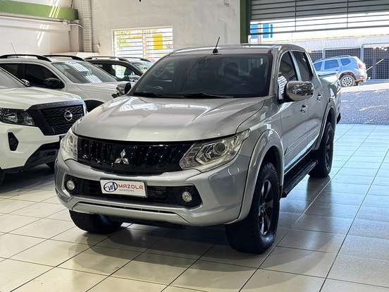 MITSUBISHI-L200 TRITON-2.4 16V TURBO DIESEL SPORT HPE TOP CD 4P 4X4 AUTOMÁTICO MITSUBISHI-L200 TRITON-2017