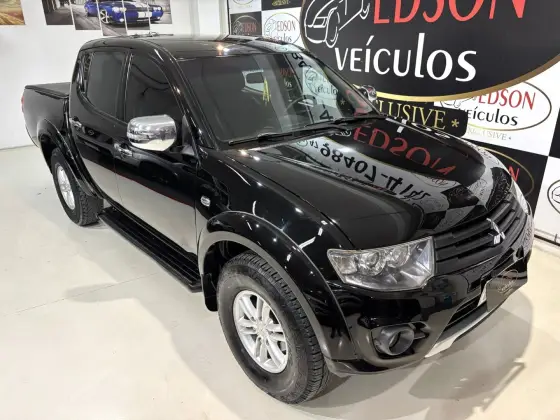 MITSUBISHI L200 TRITON 3.2 HPE 4X4 CD 16V TURBO INTERCOOLER DIESEL 4P AUTOMÁTICO