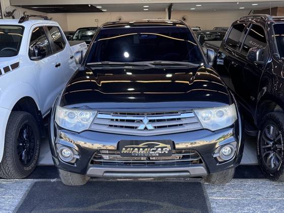 MITSUBISHI L200 TRITON 3.2 HPE 4X4 CD 16V TURBO INTERCOOLER DIESEL 4P AUTOMÁTICO