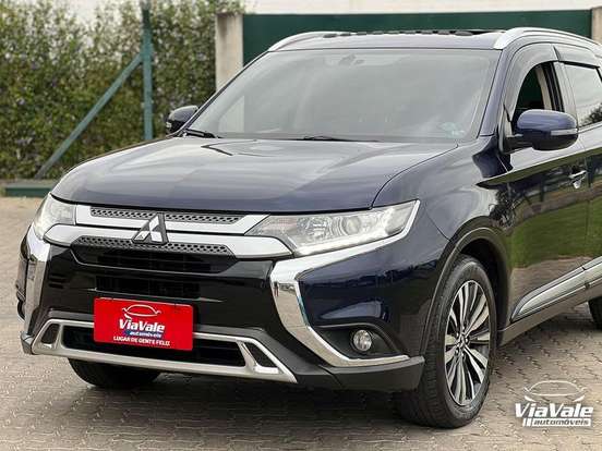 MITSUBISHI-OUTLANDER-2.0 MIVEC GASOLINA HPE AUTOMÁTICO MITSUBISHI-OUTLANDER-2020