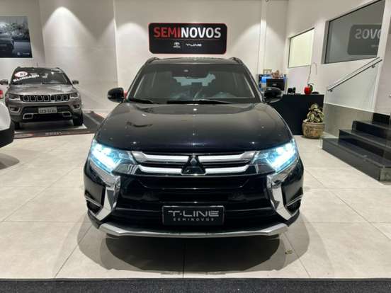 MITSUBISHI-OUTLANDER-2015