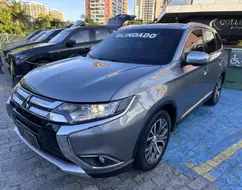 MITSUBISHI OUTLANDER 2.2 4X4 16V DIESEL 4P AUTOMÁTICO MITSUBISHI OUTLANDER 2.2 4X4 16V DIESEL 4P AUTOMÁTICO