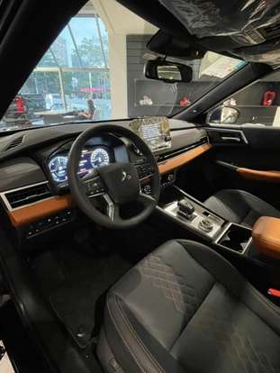 MITSUBISHI-OUTLANDER-2025