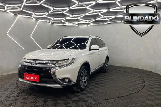 MITSUBISHI OUTLANDER 3.0 GT 4X4 V6 24V GASOLINA 4P AUTOMÁTICO
