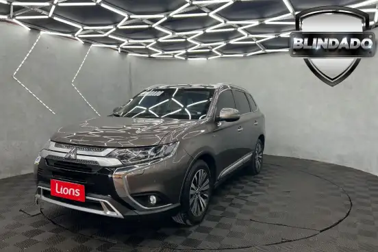 MITSUBISHI-OUTLANDER-3.0 MIVEC V6 GASOLINA HPE-S AWD AUTOMÁTICO MITSUBISHI-OUTLANDER-2019