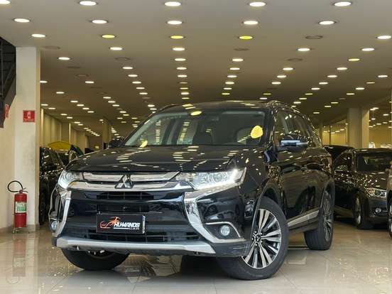 MITSUBISHI-OUTLANDER-2015