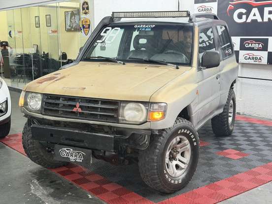 MITSUBISHI-PAJERO-1997